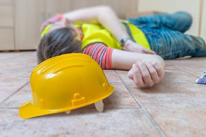 労災リスクへの備えは十分?事業主が知っておくべき対策事例と災害統計