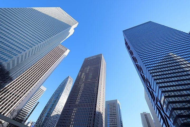 バックオフィスの役割や効率化・改善のタイミング、クラウドサービスによる削減対象の業務をご紹介
